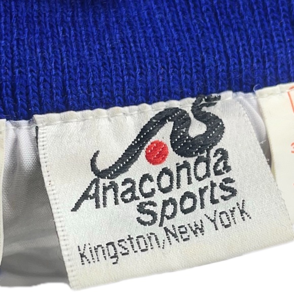 Anaconda sports the rock vintage v neck basketball crewneck sweater - Picture 2 of 9